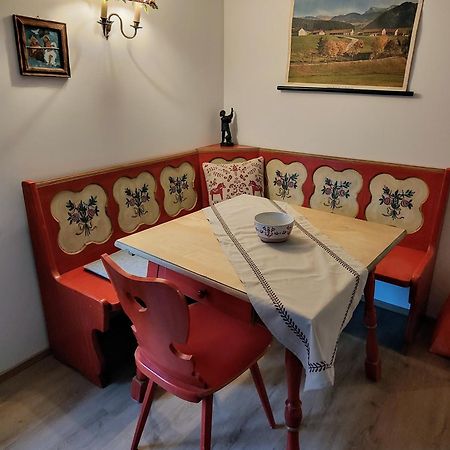 Ferienwohnung Resl - Geschmackvoll Renoviert & Zentral Im Historischen Schindelhaus 오버스타우펜 외부 사진