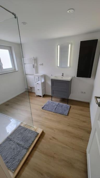 Ferienwohnung Resl - Geschmackvoll Renoviert & Zentral Im Historischen Schindelhaus 오버스타우펜 외부 사진