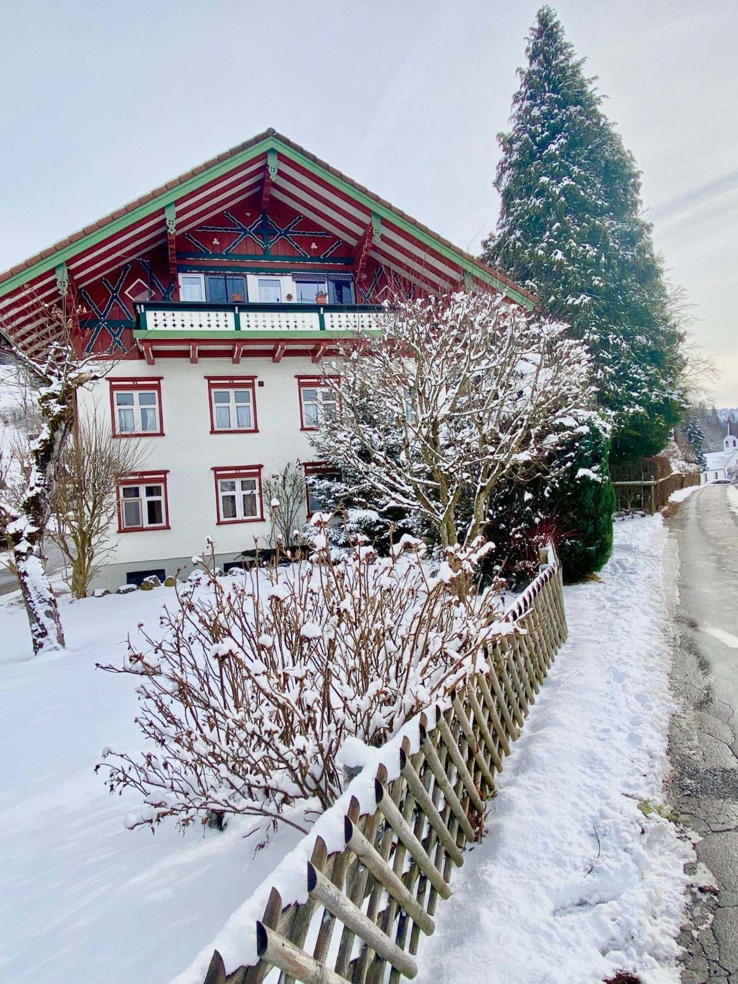 Ferienwohnung Resl - Geschmackvoll Renoviert & Zentral Im Historischen Schindelhaus 오버스타우펜 외부 사진